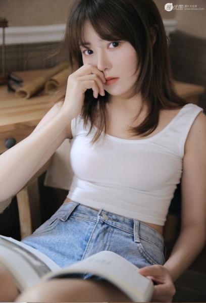 朋友夫妻来我家做客能住在一起吗好吗为什么