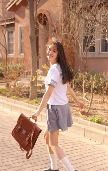 牛爷爷大战小丽的漫画在哪可以看图图妈和牛爷爷做了什么