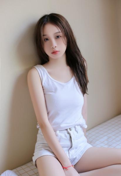 老公不让我穿衣服做饭也不让穿内裤 为什么呢